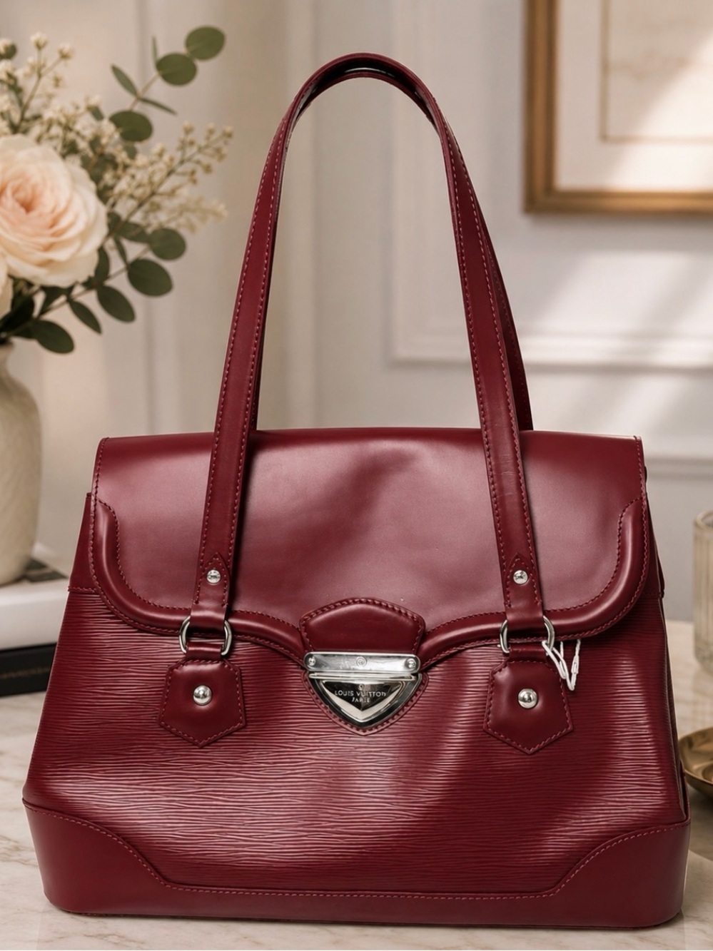Louis Vuitton 2009 Epi Bagatelle GM Shoulder Bag